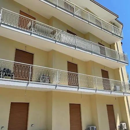 Condominio Garcia Lorca-walterigato Apartments-solo Per Famiglie 公寓 *
